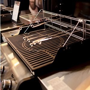 Grill mit Aufsatz Elevations-Serie